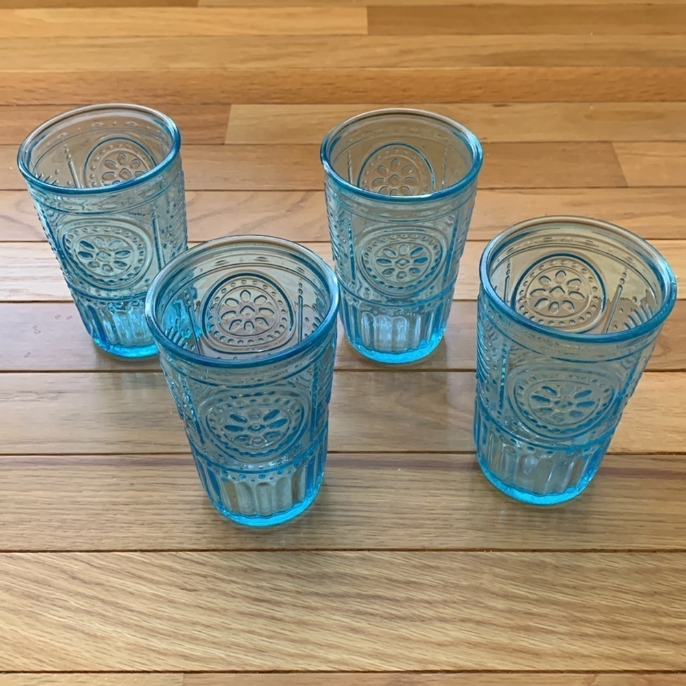 NWOT Bormioli Rocco Italy Romantic Light Blue Glasses 11.5 oz - Set of 4
